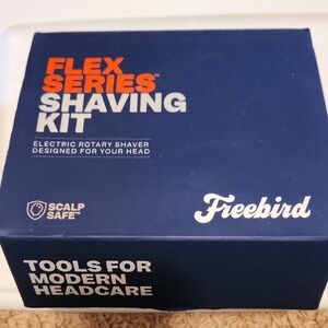 Freebird Flex Series Shaving Kit - Navy Blue NWOT